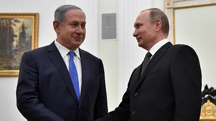 ראש ממשלת ישראל, בנימין נתניהו, ונשיא סוריה, ולדימיר פוטין, בביקור נתניהו במוסקבה
