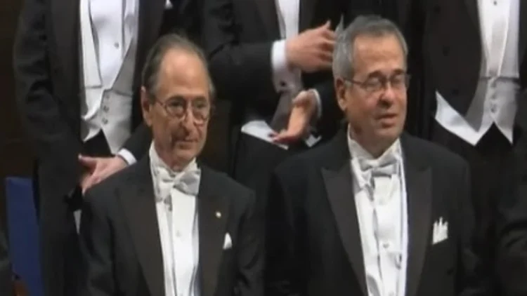 אריה ורשל ומיכאל לויט בטקס הענקת פרסי נובל