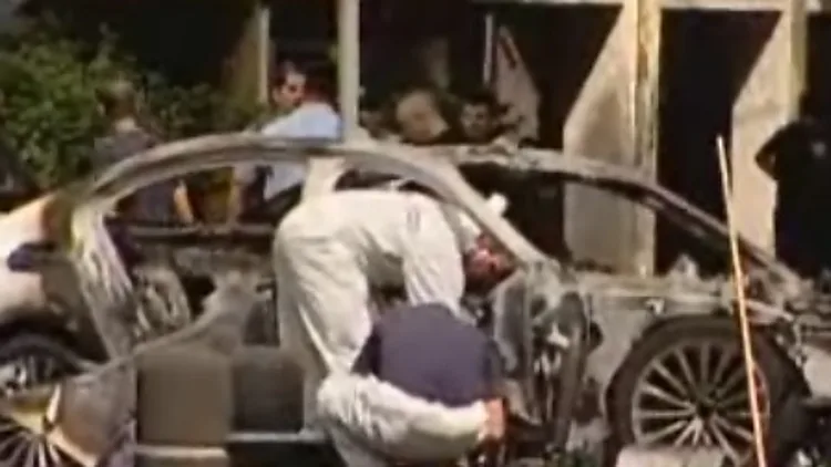 מכוניתו של יניב כהן אחרי הפיצוץ בהרצליה