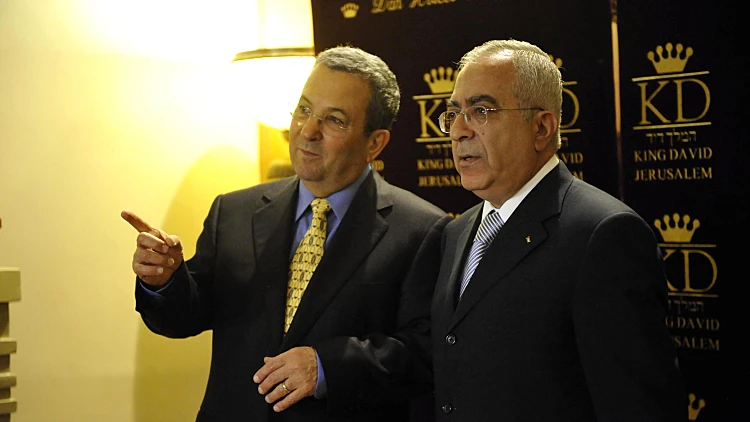פגישת שר הביטחון, אהוד ברק עם ראש הממשלה הפלסטיני, סלאם פיאד במלון קינג דיוויד, ירושלים