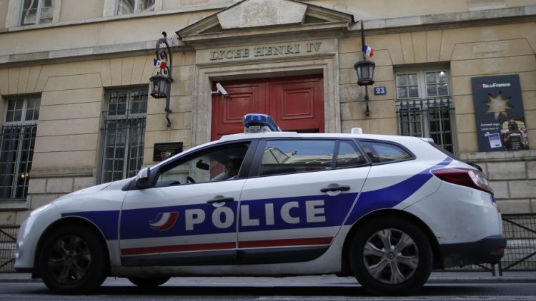 ניידת משטרה בצרפת