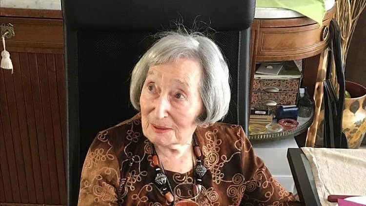 מיריי קנול, קשישה ניצולת שואה שנרצחה בצרפת על רקע אנטישמי