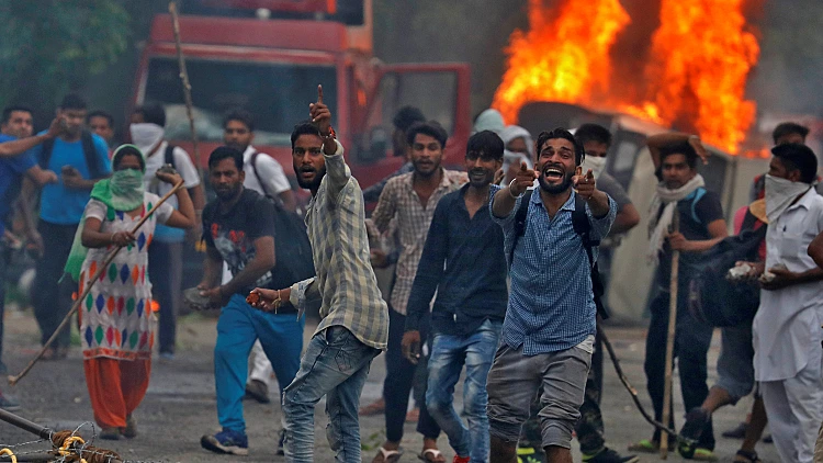 מהומות בצפון הודו בעקבות הרשעת מנהיג כת באונס
