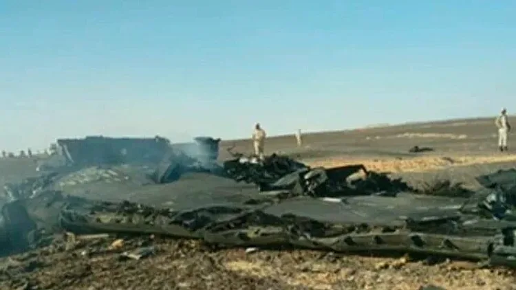 שרידי מטוס רוסי שהתרסק בסיני שבמצרים