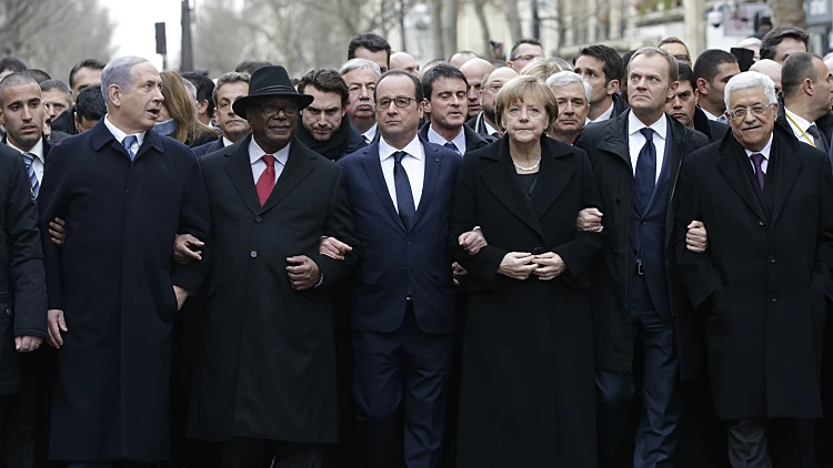 בנימין נתניהו בין מנהיגי העולם בצעדת המיליון בפריז
