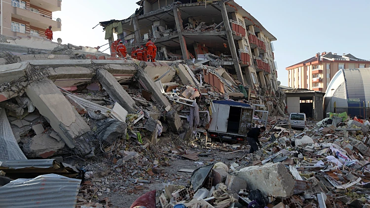 נסיונות חילוץ ברעידת האדמה בטורקיה
