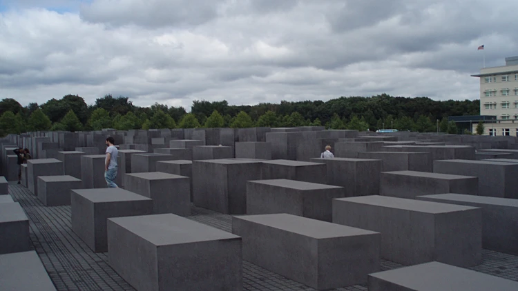 אנדרטה לזכר היהודים שנספו בשואה בברלין
