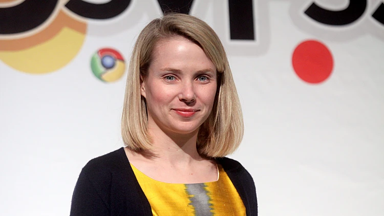 מאריסה מאייר, סגנית נשיא גוגל לתחום מוצרי חיפוש וחווית משתמש בכנס Devfest 2010