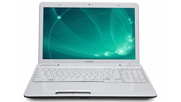 מחשב נייד toshiba satellite L655 מבט קדמי