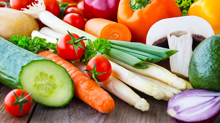 קפואים או טריים: אילו ירקות ופירות הכי בריאים? היכונו להפתעה