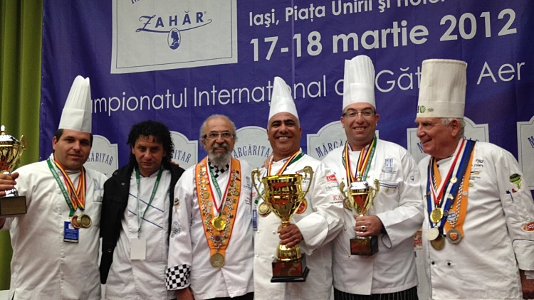 הנבחרת הישראלית במנצחת בתחרות בישול ברומניה.