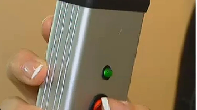 מכשיר להפחתת רעשים באמצעות גלי קול נגדיים, פותח על ידי חברת הסטארט אפ סילנטיום