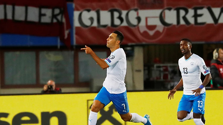 ערן זהבי מבקיע במדי ישראל נגד נבחרת אוסטריה