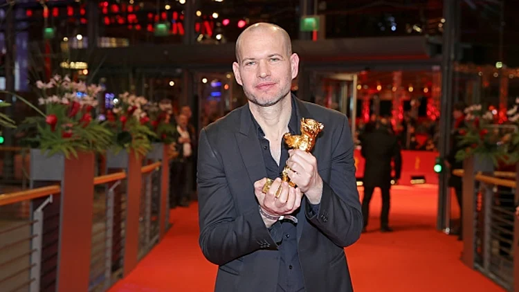 גאווה: הבמאי הישראלי, נדב לפיד, זכה בדב הזהב בפסטיבל ברלין