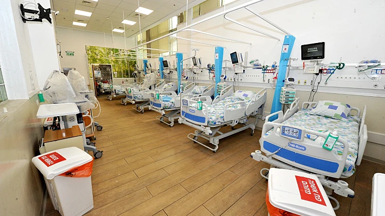 מחלקות לטיפול בחולי קורונה במרכז הרפואי לגליל בנהריה