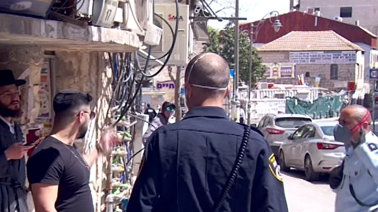המשטרה נערכת להטיל הסגר על שכונות חרדיות בבני ברק ובירושלים