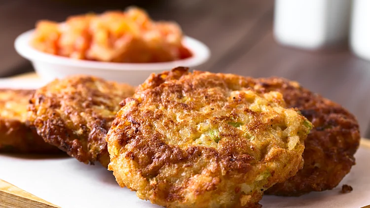 Rice,patties,or,fritters,made,of,cooked,rice,,carrot,,onion,