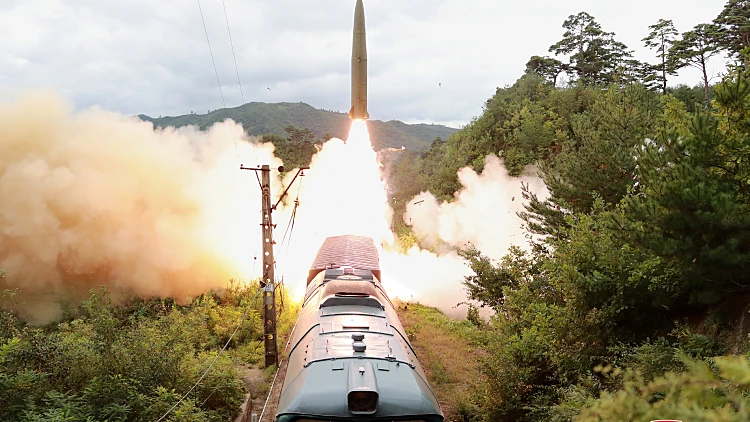 ניסוי בשיגור טילים מרכבת בצפון קוריאה