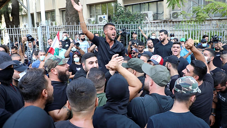 ביירות בוערת: לפחות 6 הרוגים בהפגנות נגד חקירת הפיצוץ בנמל
