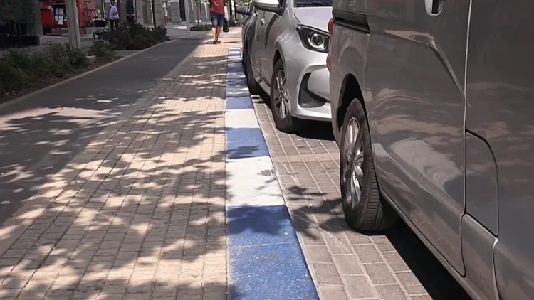 תושבים ישלמו על כחול לבן - והתעריף יעלה: מהפכת החניה בת"א