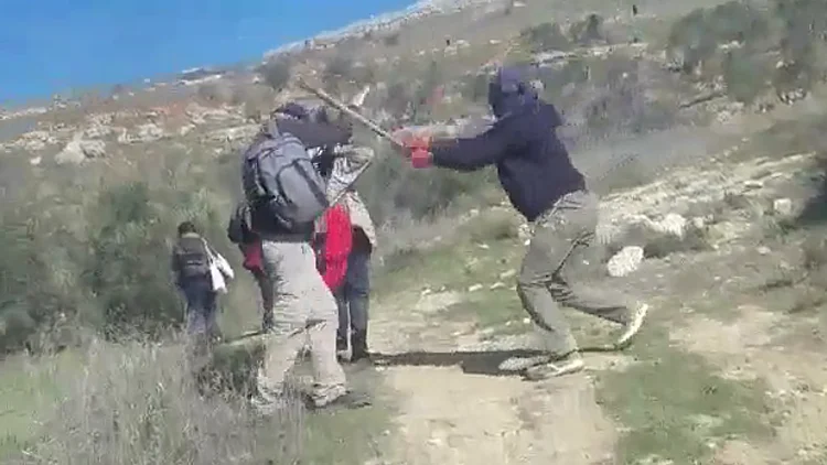 פעילי "רבנים לזכויות אדם" הותקפו ע"י מתנחלים