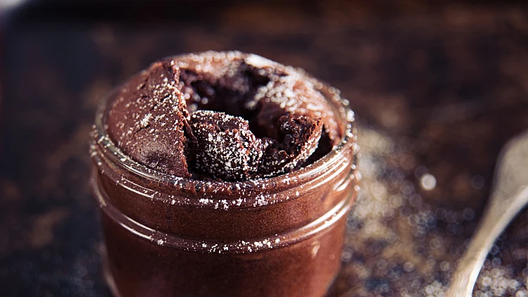 Single,serving,of,molten,chocolate,cake,baked,in,glass,jar