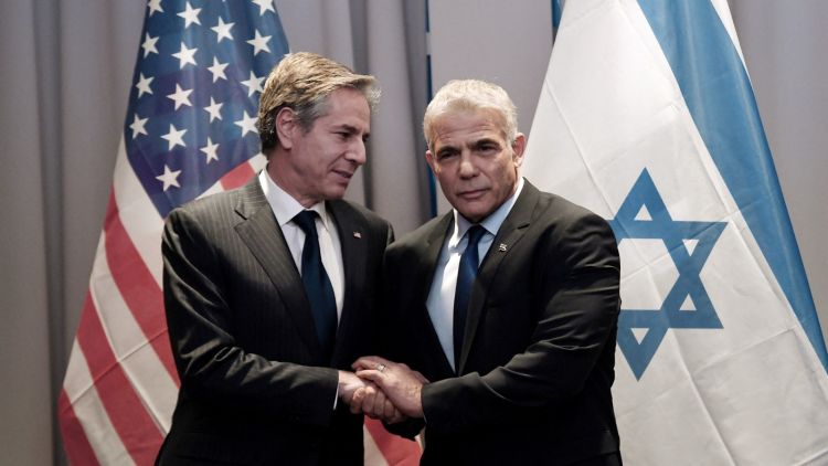 שר החוץ יאיר לפיד עם מזכיר המדינה האמריקני אנתוני בלינקן