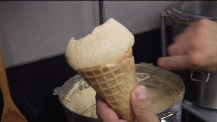 זה חומוס? זה גלידה?: המנה החדשה שמשגעת את הרשת