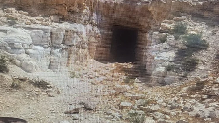 המערה שאליה נחטפה הצעירה בפזורה הבדואית