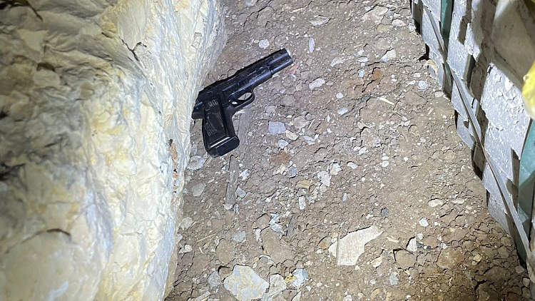 האקדח שנשא נער בן 13 שנעצר בלוד