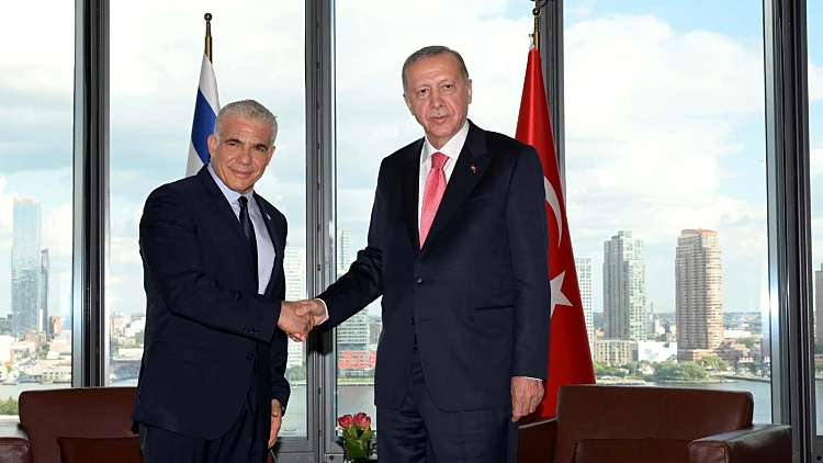 רה"מ יאיר לפיד ונשיא טורקיה רג'פ טאיפ ארדואן בפגישתם בניו יורק