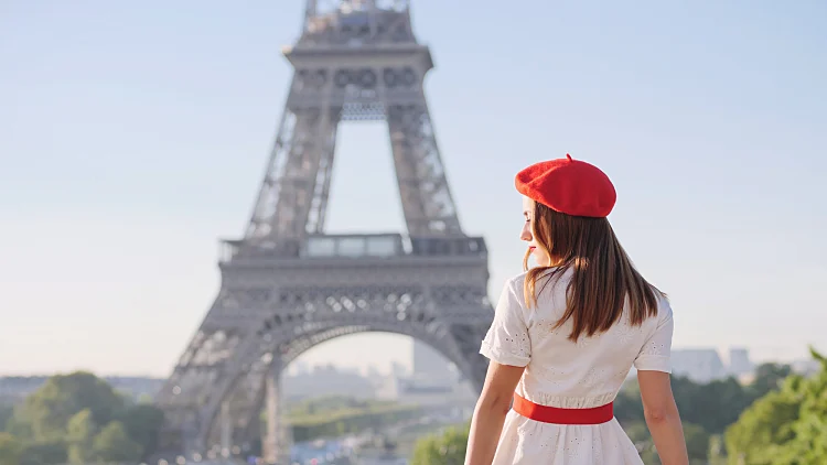 A,beautiful,girl,in,a,white,dress,,a,red,beret