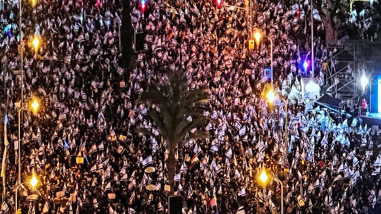 המחאה נגד המהפכה המשפטית בתל אביב