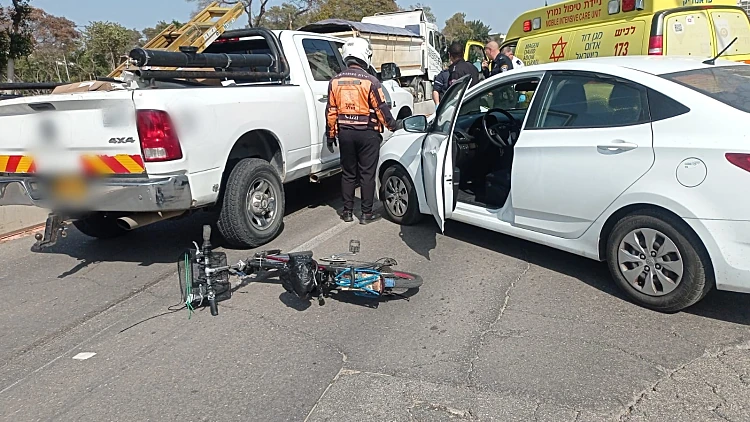 זירת התאונה בה נהרג רוכב האופניים באשקלון