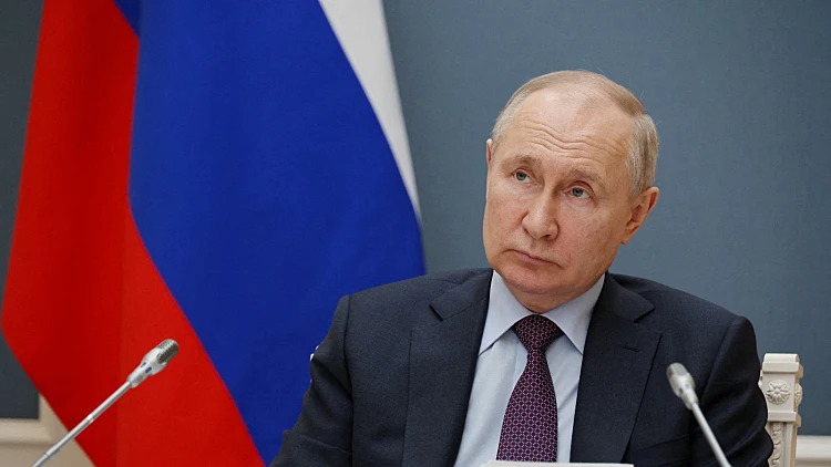 בשל "התבטאויות לא ראויות": השגרירה ברוסיה זומנה לשיחה