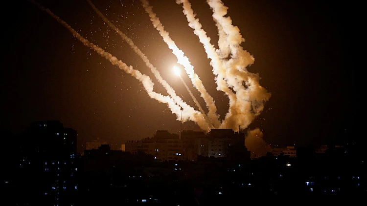 מגן וחץ, שיגור רקטות מרצועת עזה לישראל