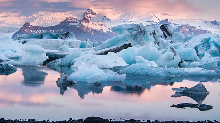 לגונת הקרחונים איסלנד Jokulsarlon,glacier,lagoon,,iceland