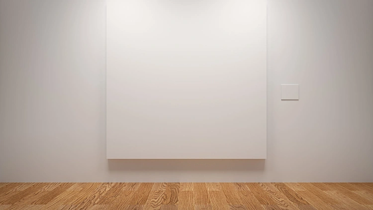 White,blank,canvas,in,an,exhibition