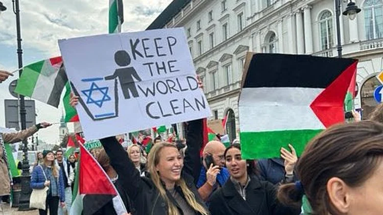ליד בית כנסת בפלורידה, בעצרת בברלין: חשד לתקיפות אנטישמיות