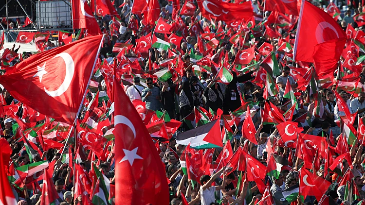 People Take Part In A Pro Palestinian Rally In Istanbul הפגנה פרו פלשתינאית באיסטנבול טורקיה