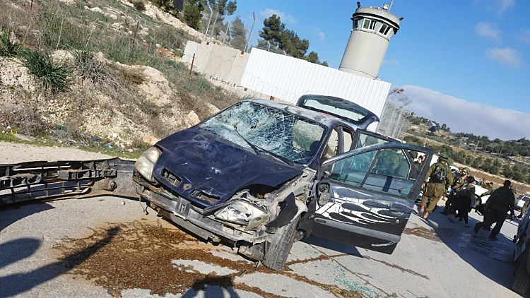 פיגוע דריסה בדרום הר חברון: 5 לוחמים נפצעו, אחד במצב קשה