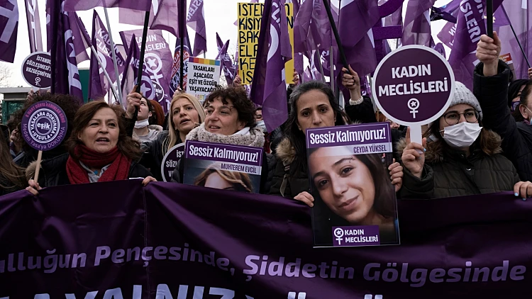 הפגנה ביום האישה הבינלאומי באיסטנבול