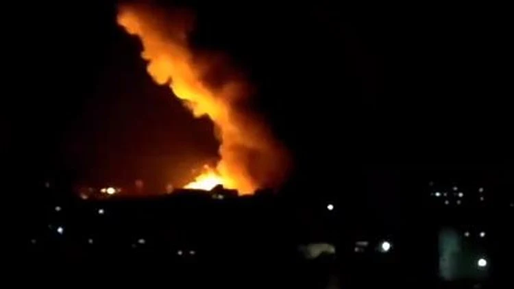 פיצוצים בשמי דמשק סוריה תקיפה ישראל
