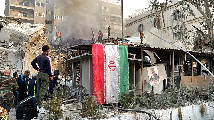 זירת התקיפה סמוך לשגרירות האיראנית בדמשק