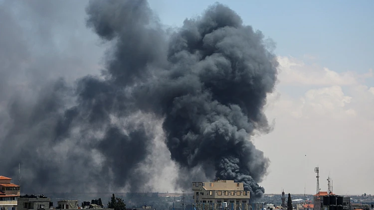 תקיפות נרחבות בעזה; סוריה: "יירטנו טילים שנורו מהגולן לדמשק"