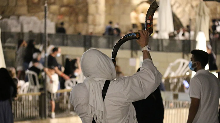 זמן סליחות: מבחר "סיורי סליחות" ברחבי הארץ