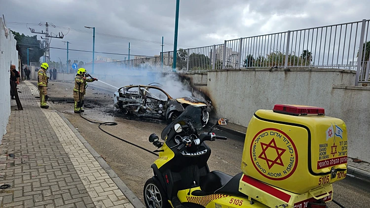 אישה נפצעה באורח בינוני-קשה בפיצוץ רכב בלוד