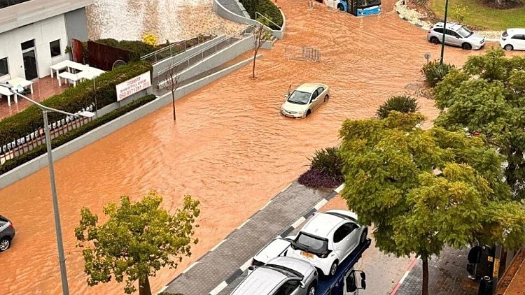 גבר מת מהיפותרמיה בחדרה; מסלולי טיול נסגרו | התחזית הסוערת