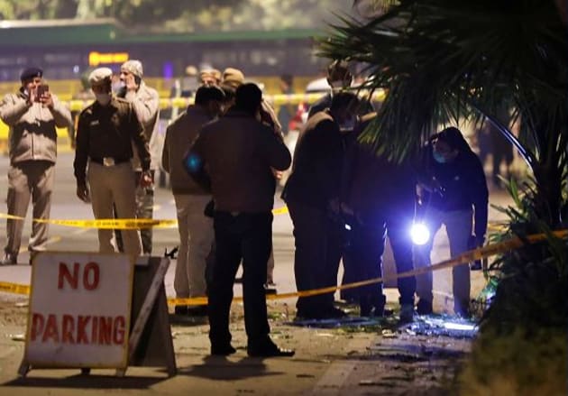 La scène de l'explosion près de l'ambassade à New Delhi, Inde
