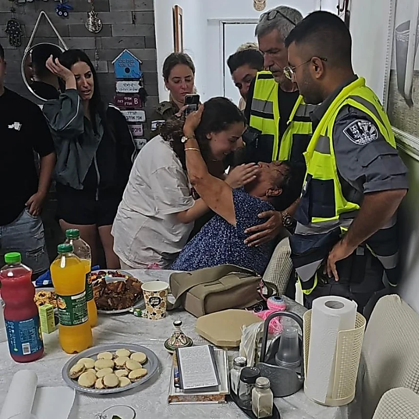 תמונה ראשונה מהפגישה של אורי מגידיש וסבתה